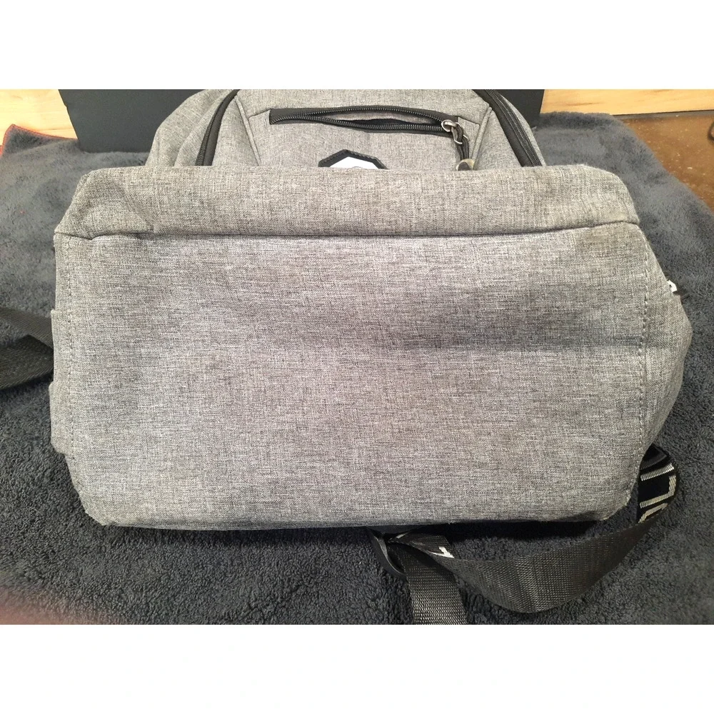 Aolida 1975 Limited Edition Backpack 18” Gray Black Lots of compartments